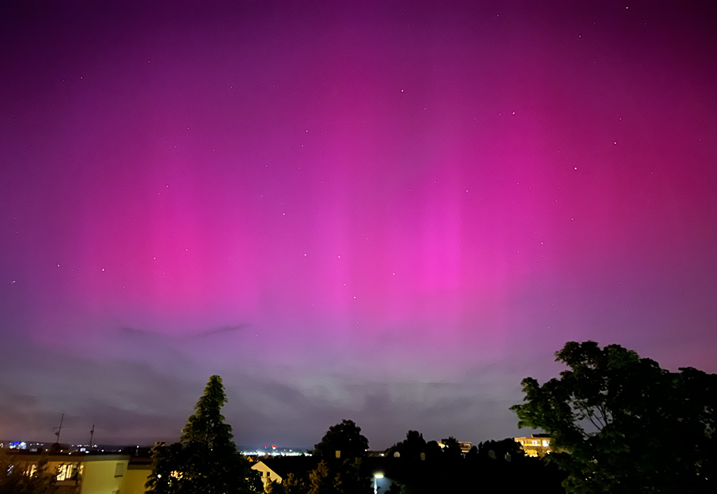 Polarlichter über Deutschland am 10. Mai 2024, 22.30 h in Stuttgart gesehen, Foto © GOEDE